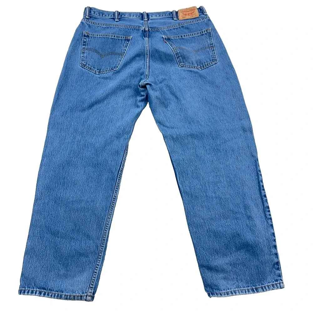 Vintage Y2K Levis 550 Jeans Men 38x29 Relaxed Fit Straight Leg Med Wash Adult
